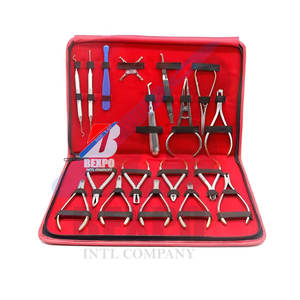 Kit de pinces orthodontiques dentaires professionnelles de 18 pièces Source d'alimentation manuelle pour les accolades et le réglage des dents - Product Image 3