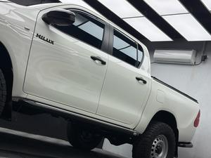 โตโยต้า ไฮลักซ์ ดับเบิ้ลแค็บ 4x4 |   รถกระบะดัดแปลงสำหรับการขับขี่ออฟโรดเพื่อการส่งออก - Product Image 5