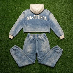Conjunto de Sudadera Corta Azul con Efecto Ácido y Pantalones Jogger de Pierna Ancha para Mujer, de Algodón y Felpa, Estilo Urbano, Venta al por Mayor OEM - Product Image 5