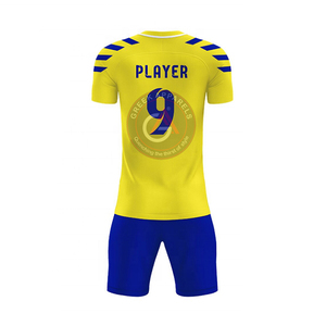 Ensemble d'uniformes de football imprimés par sublimation personnalisés Vêtements de sport pour hommes uniformes de football de la meilleure qualité du Pakistan - Product Image 3