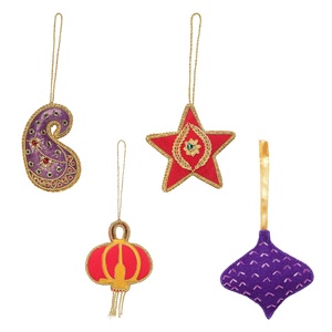 ถุงเท้าปักลายลูกปัดผ้าซาตินลายซานต้าทำมือรูปช้างและต้นผึ้ง - Product Image 6