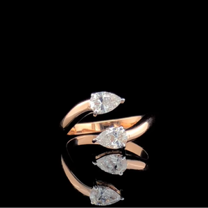 แหวนเพชรเพียร์คัท 1.00 กะรัต ผลิตในห้องปฏิบัติการ ดีไซน์ Toi Et Moi ทองคำแท้ 14K พร้อมใบรับรอง SGL สำหรับแหวนหมั้น - Product Image 3