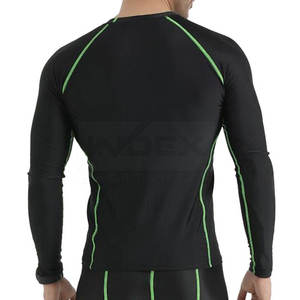 Chemise de compression à manches longues pour homme Intex, noir avec bordure verte, col rond, coupe ajustée, séchage rapide, polyester tricoté sportif - Product Image 5
