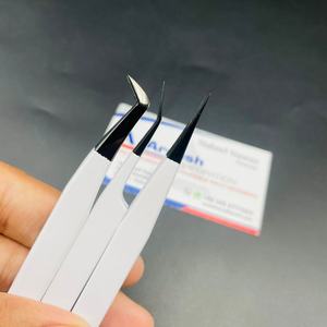 Pince à épiler professionnelle pour extensions de cils avec pointe en plasma blanche et logo personnalisé en acier inoxydable, prise parfaite, longueur 11 cm, vente en gros - Product Image 2