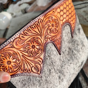 Meilleure vente sac à bandoulière en cuir véritable de style bohème occidental usiné avec des glands de fleurs directement du fabricant - Product Image 3