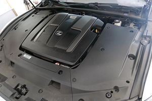 LEXUS LS 500 F SPORT 2018 d'occasion, conduite à gauche/droite - Product Image 2