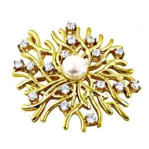Broche en or 18 carats, bijoux fins, broche en perles et diamants pour femmes, pour fiançailles, mariage ou cadeau de fête - Product Image 1
