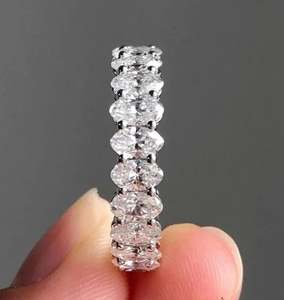 แหวนแต่งงานมินิมอลลิสต์ทรงรี 3 กะรัต ประดับโมอิสซาไนต์เต็มวง ดีไซน์เฉพาะตัว ฝังแบบช่อง ตัวเรือนเงินแท้ S925 สำหรับวันครบรอบ - Product Image 1