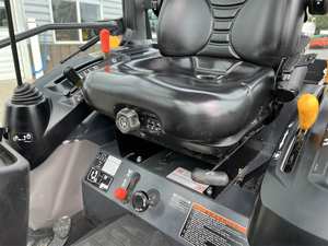 2020 pour tracteur de confort compact Kubota LX2610HSDC avec puissance durable 4WD par composants de noyau de roue moteur et boîte de vitesses - Product Image 5