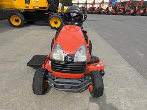 เครื่องตัดหญ้าแบบนั่งขับ Kubota T2290KW ปี 2022 – ประสิทธิภาพทนทานและการตัดที่แม่นยำ - Product Image 3