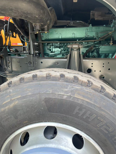 Meilleures ventes authentiquesH0w0 Truck Head 6X4 371Hp S1n0truk Tra1ler P0werful Tract0r Truck for L0w Sale - Product Image 5