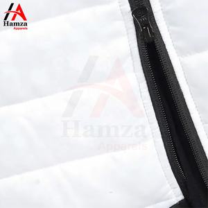 Chaqueta Acolchada Personalizada Negra y Blanca de Alta Gama, Unisex, 300 GSM, Poliéster, Cortavientos, Ligera, Ropa de Invierno, Fabricante OEM - Product Image 4