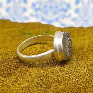 เครื่องประดับสไตล์โบฮีเมียนทำด้วยมือ925สเตอร์ลิงเงินธรรมชาติสีเงินธรรมชาติไทเทเนียม druzzy ทรงกลมแหวนหินสำหรับเด็ก - Product Image 4