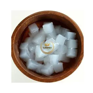 椰子果冻由新鲜椰子水Nata De Coco制成，用于饮料和布丁，无尺寸来自越南