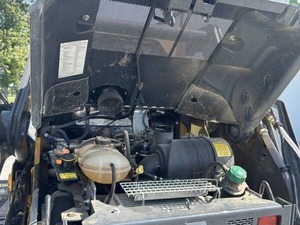 Usado Johnn Deeree 324G Crawler Skid Steer Loader para la venta Comparar y características de contraste - Product Image 2