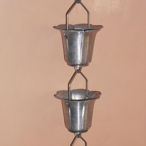 Cadena de Lluvia Decorativa Moderna de Aluminio Plateado con Recubrimiento de Polvo Negro Hecha a Mano para Jardín, Fabricante de India - Product Image 5