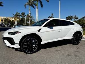 Lamborghini Urus Performante 2024 d'Occasion en Bon État - Product Image 3