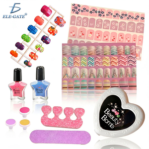 Kit de Cuidado de Uñas de 23 Piezas para Niñas, Set de Herramientas de Maquillaje y Cuidado de Uñas - Product Image 1