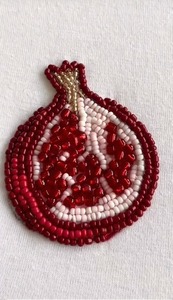 Llavero Artesanal Personalizado con Cuentas Bordadas de Plátano/Cereza/Fresas/Sol/Búho/Vino para Bolsos, Hecho a Mano en India, de Etsy - Product Image 5