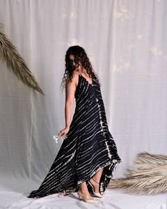 Robe maxi sans manches à col en V, style bohème, à motifs floraux tie-dye, coupe ample et longue jusqu'au sol, dos nu, pour la plage et l'été, 2026 - Product Image 4