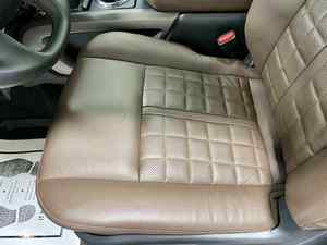 Camioneta de Segunda Mano 2024, Tracción en las Cuatro Ruedas, Interior Oscuro, Asientos de Cuero, 4 Asientos, Volante a la Derecha, Techo Panorámico, Motor Automático de 4.5L, Visión Trasera de 360° - Product Image 6