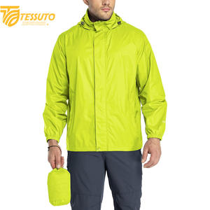 Venta al por mayor de alta calidad ligero de los hombres cortavientos chaqueta Softshell chaqueta transpirable deporte al aire libre cortavientos chaquetas de montaña - Product Image 1