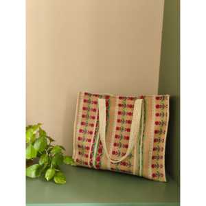 Bolso Tote Cuadrado de Algodón Reciclado, Color Beige, con Bordado Floral, Ecológico, Acolchado, con Cierre Magnético, para Uso Promocional - Product Image 1