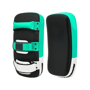 แผ่นรองแขนสำหรับฝึกซ้อมมวยไทย แบบโค้ง สำหรับ MMA โฟกัส มวยไทย ชก ต่อย  ประเภทสินค้า แผ่นรองฝึกซ้อมมวย - Product Image 1