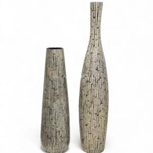 Ensemble de vases modernes faits à la main en nacre noire, porte-fleurs décoratifs pour projets de décoration intérieure - Product Image 1