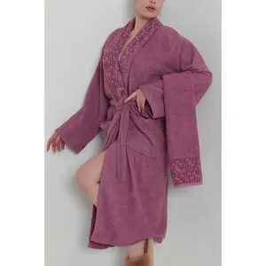 ชุดเสื้อคลุมอาบน้ำและผ้าขนหนูสำหรับผู้หญิง Bella Home Luxury รุ่น Waterway ผลิตจากผ้าฝ้ายเทอร์รี่ 100% เนื้อนุ่ม สีพลัม ODM - Product Image 1