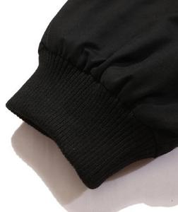 เสื้อแจ็คเก็ตพาร์กาแบบมีฮู้ดซิปยาว 1/4 ตัว สำหรับผู้ชาย ออกแบบตามสั่งจากโรงงาน OEM ผลิตจากผ้าโพลีเอสเตอร์ เหมาะสำหรับฤดูหนาว สไตล์สปอร์ต แต่งขนเฟอร์ ผ้าแคนวาส แนวสตรีทแฟชั่น - Product Image 6