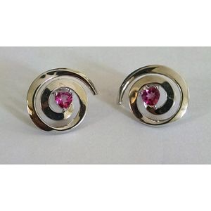 Trendy Swirl Design Heart <b>Stud</b> <b>Earrings</b> Classic Religious Zinc Alloy with Copper Pearl Zircon for Wedding and Party Gift - Product Image 1