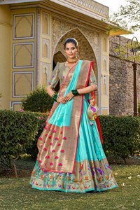 Lehenga zari งานแต่งผ้าทอจากนักออกแบบผ้าไหมแบบดั้งเดิมสไตล์ปากีสถาน - Product Image 3