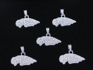 Pendentif Hip Hop en Acier Inoxydable Personnalisé avec Diamants CZ Glacés - Bijoux Unisexe - Product Image 3