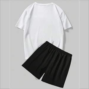 ชุดเซ็ตเสื้อยืดคอกลมและกางเกงขาสั้นผู้ชาย ผ้าฝ้าย 100% คุณภาพสูง ทนทาน ระบายอากาศดี ลวดลายวินเทจฟอกสี แบรนด์ทันสมัย พร้อมโลโก้สั่งทำ - Product Image 3