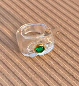 Anillo de piedras preciosas de cristal de cuarzo natural con piedras preciosas de cristal Esmeralda en el centro Anillo de piedras preciosas diseñado con flores Regalo especial para ella - Product Image 4