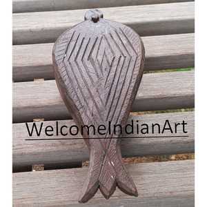 Organisateur de bijoux uniques en bois sculpté à la main en bois de poisson - Product Image 4