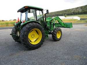 2015 Johnn Deere 6115D Mini tracteur 4WD/2WD Moteur diesel avec 4x4 Type d'entraînement 70/100/120/90HP Puissance nominale pour une utilisation agricole - Product Image 4