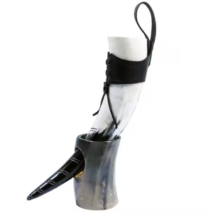 Corne à boire artisanale naturelle 12 pouces accessoires de bar avec support en corne couverture en cuir marron corne de Viking à boire - Product Image 2