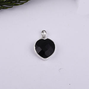 Bijoux pendentifs en forme de coeur en argent sterling à la mode avec pierre précieuse spinelle noire et pendentif à breloque étanche en diamant - Product Image 1