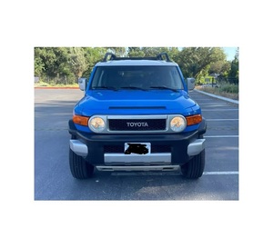 Toyota FJ Cruiser 4x4 automatique 2007, propre et bien entretenue - Product Image 1