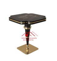 Table d'appoint en métal finition dorée, faite à la main, mobilier décoratif de luxe moderne pour la maison, le salon, le bureau