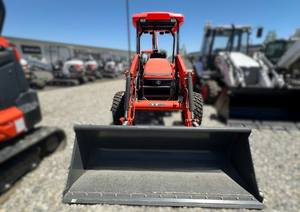 Achetez un tracteur agricole KUBOTA M62 de la série M60 à prix abordable à vendre - Product Image 5