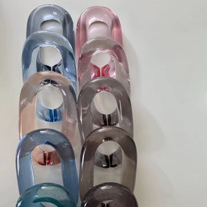 Cadena Decorativa de Resina Epoxi Elegante para Pared, Adorno para el Hogar y la Oficina, Arte Mural de Cadena Decorativa de Resina Epoxi para un Toque de Lujo - Product Image 1