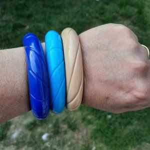 Elegantes brazaletes de resina hechos a mano hechos en la India Hermosas pulseras de joyería de HUMAYUN WORLD CRAFTS - Product Image 1