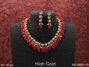 Beaux bijoux Kundan haute plaqué or fête porter des ensembles de colliers de perles groupées - Product Image 5