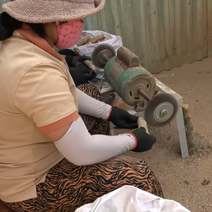 Friandises à mâcher en bois de café de haute qualité, faites à la main, pour toutes les tailles de chiens - Product Image 5