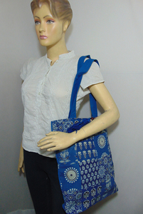 Bolsa de playa de lona de gran capacidad de alta calidad, cierre de cremallera duradero ligero, dos asas ecológicas, colores surtidos impresos - Product Image 2