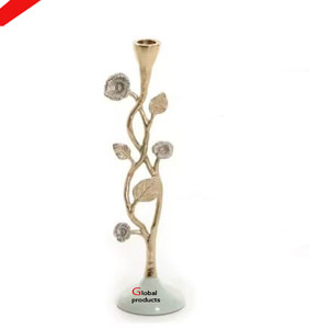 Bougeoir aspect fleur en métal fini argent au look unique pour restaurant et bar d'hôtel - Product Image 4