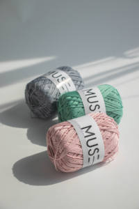 Hilo YARNA Muse (65g) 100% algodón texturizado, hilo ecológico natural para tejer, algodón orgánico ecológico, hilo de macramé colorido, suave, para manualidades. - Product Image 3